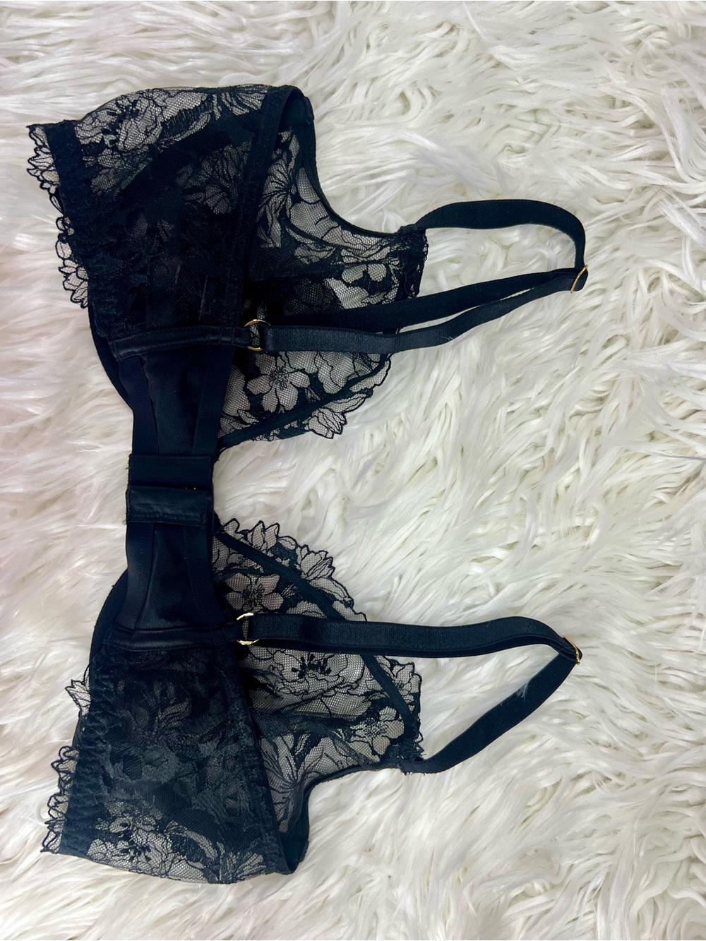 Victoria's Secret Black Sheer Lace Underwire Bra - Picture 2 of 5